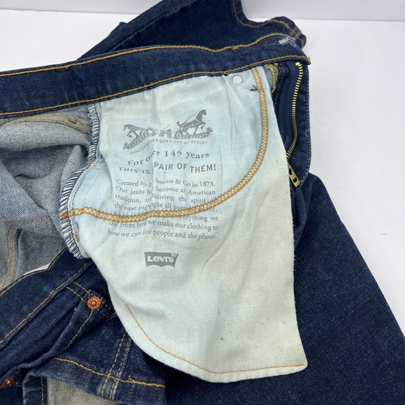 LEVI’S 541, JEANS, ALMOST NEW, WAIST 34 LENGTH 34, BLUE COLOR, FRONT ZIPPER - Picture 9 of 13